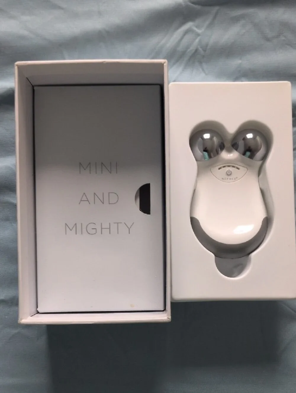 Petite NuFace White Facial Microcurrent Sculpting Device